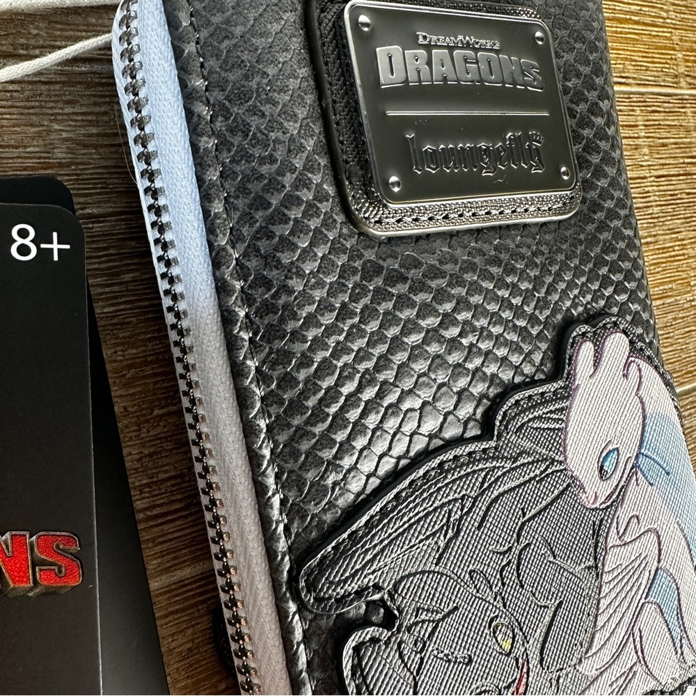 SOLD NWT LOUNGEFLY How to Train Your Dragon Light Fury Toothless Wallet - Picture 4 of 8